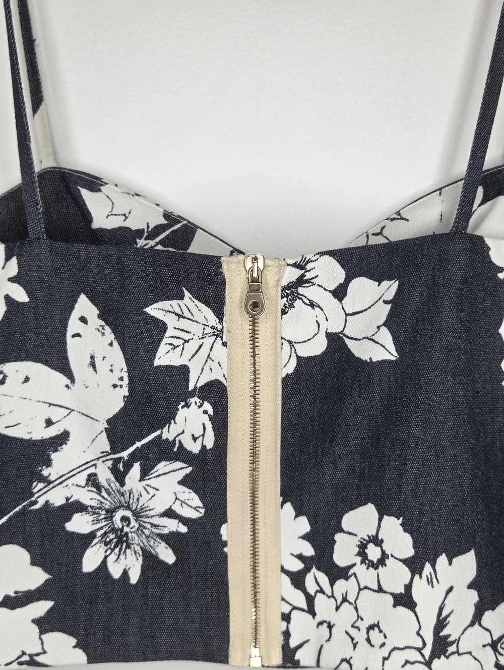 L'AGENCE Black and White Floral Bustier Crop Top - Picture 3 of 9